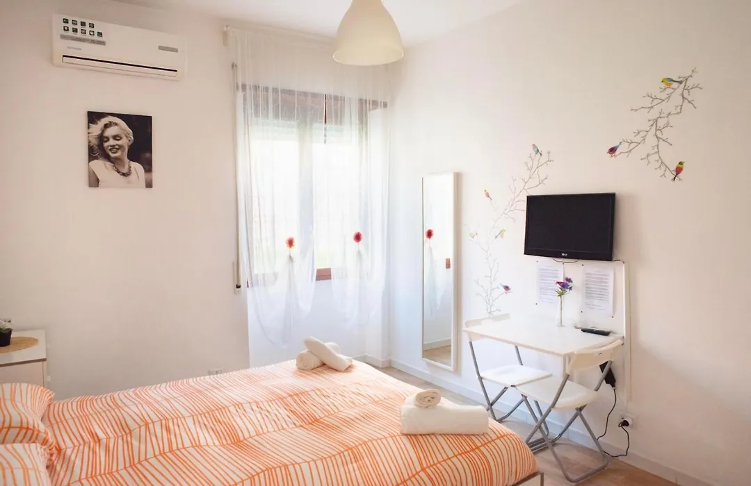 Cozy Piramide Rooms-1